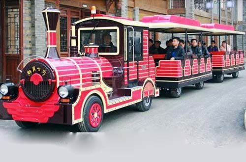 electric ride on train with tracks