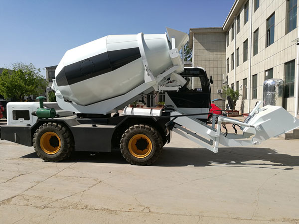 self loading concrete mixer for sale